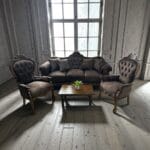 LIVING NORMANDO CON SITIALES 3.1.1 TELA FELPA COLOR CAFÉ