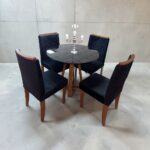 COMEDOR LIVIA PICCOLA VIDRIO NEGRO + 4 SILLAS ISA COLOR NEGRO -SNTTO-