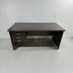 ESCRITORIO DE MADERA 3 CAJONES CON CHAPA 150CM -AG-